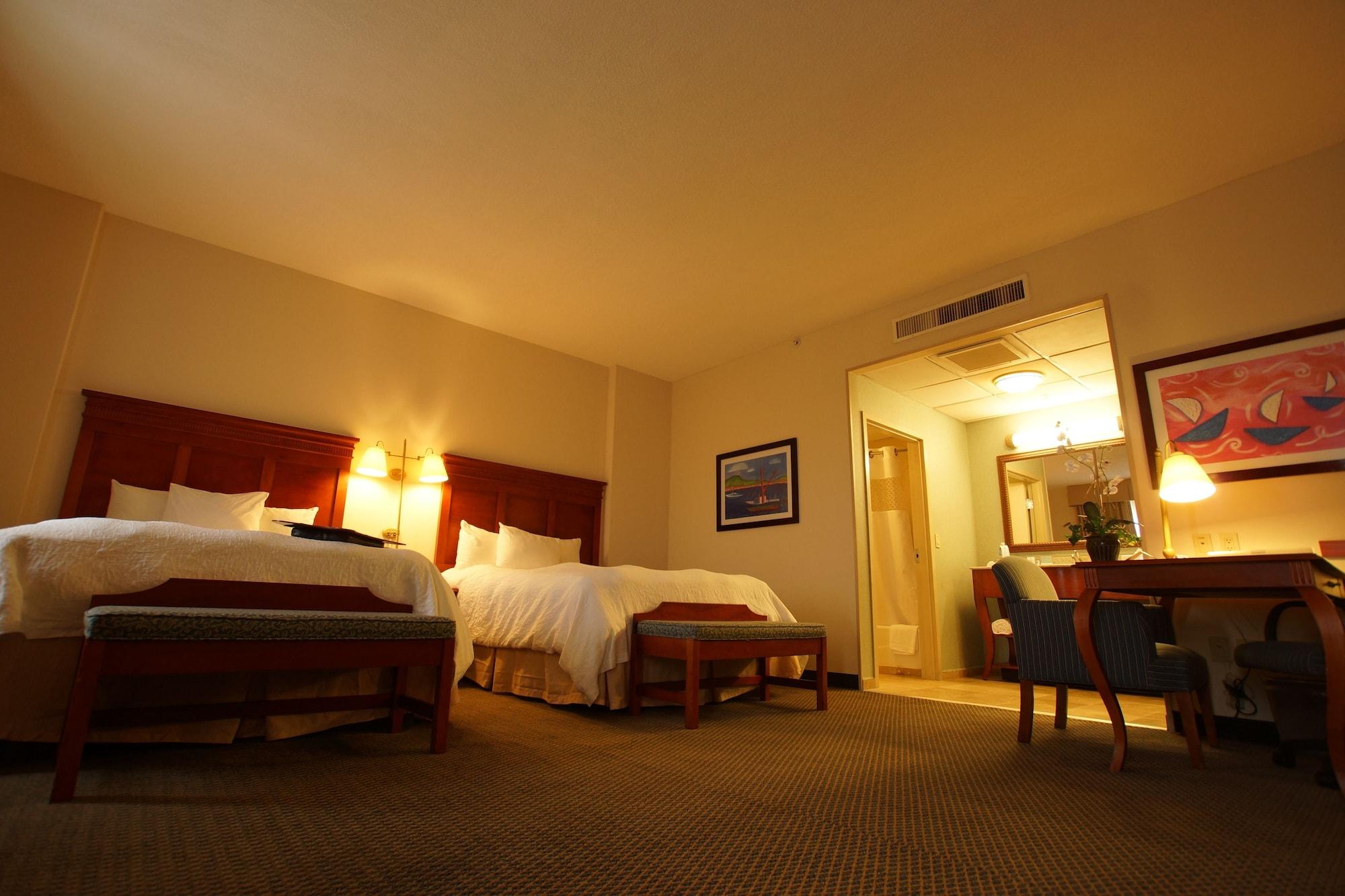 Hampton Inn Tampico Airport Exteriör bild