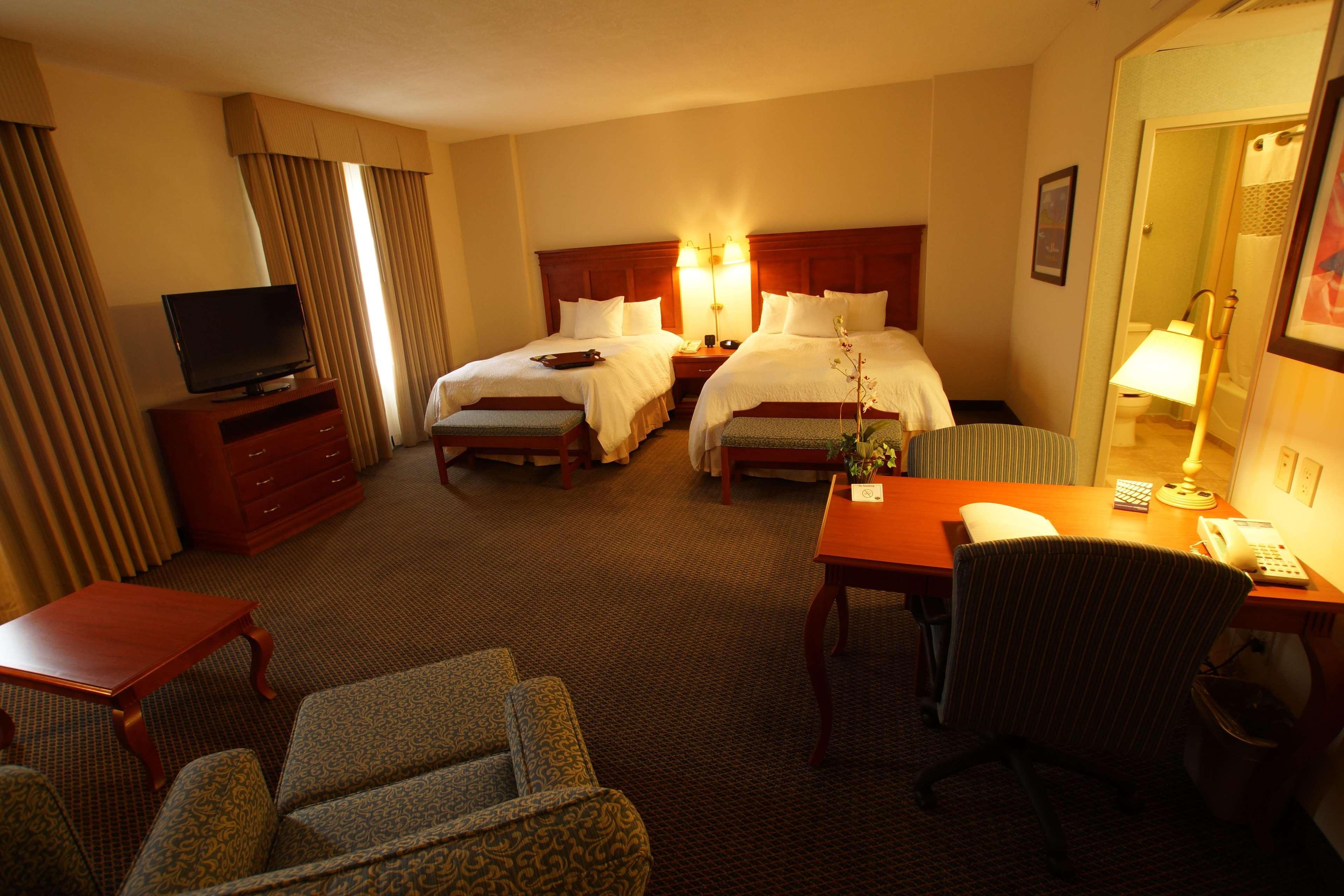 Hampton Inn Tampico Airport Exteriör bild