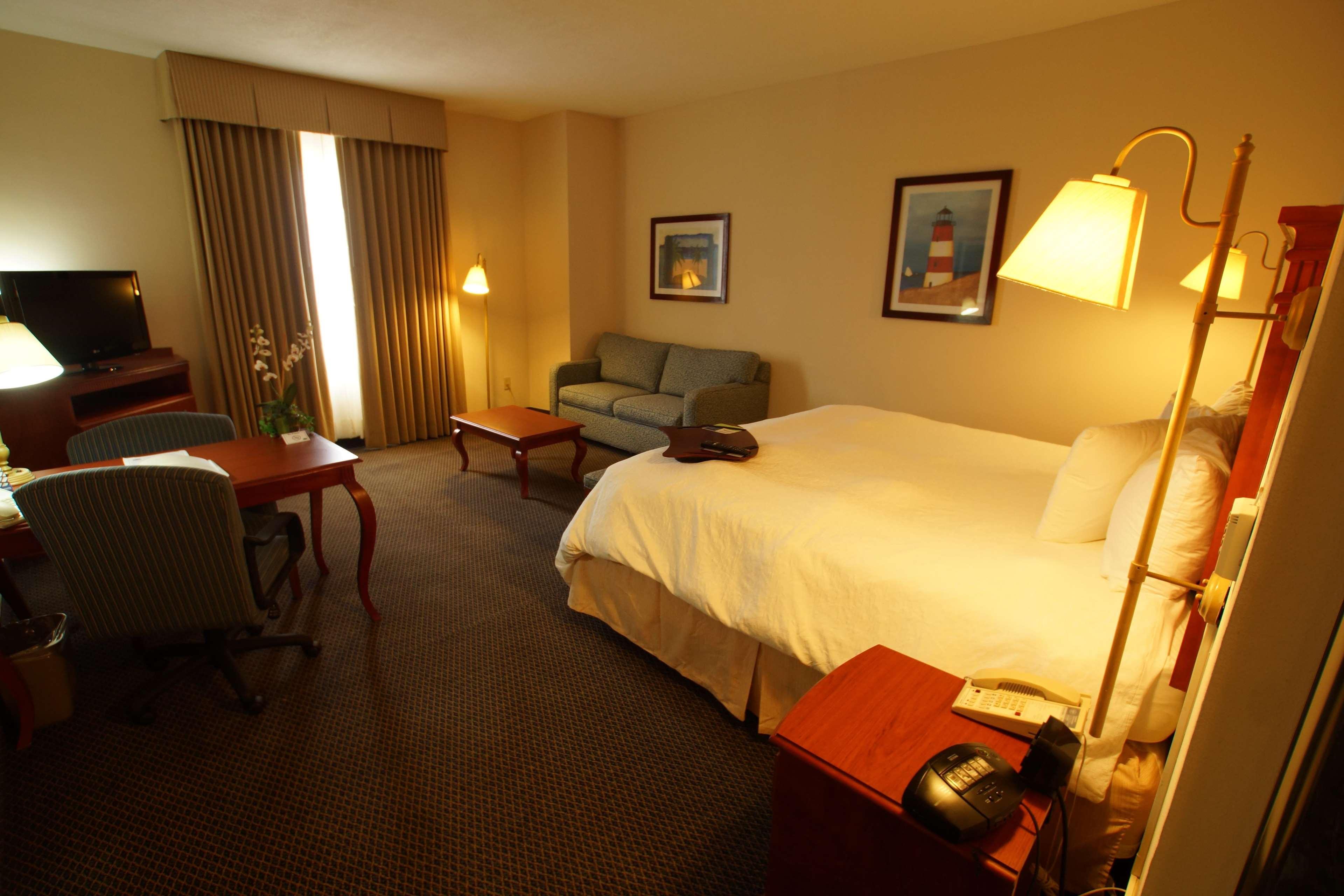 Hampton Inn Tampico Airport Exteriör bild